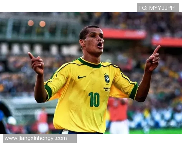 2000年巴西足球巨星风采与辉煌时刻全面盘点