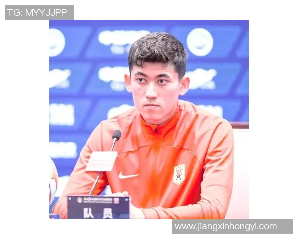 2025年新兴十大足球新星揭晓 崭露头角的未来之星盘点