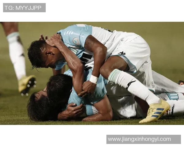 广州足球队球星助力球队重回巅峰展现超凡实力和领袖风范