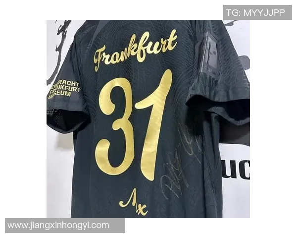 璀璨绿茵巨星闪耀瞬间记录足坛传奇荣耀时刻